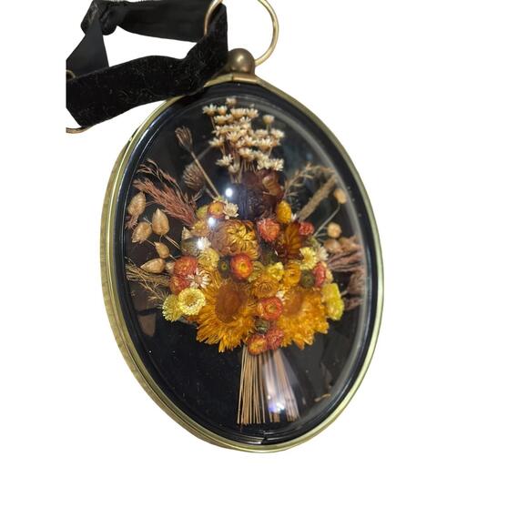 Vintage Cideart Oval Bubble Glass Framed Dried Flowers - Picture 2 of 14